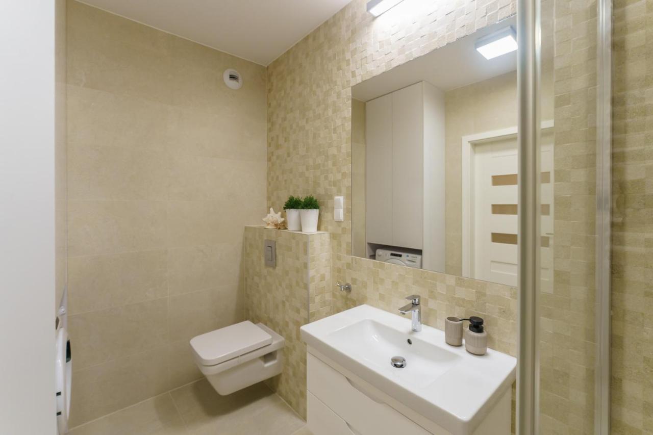 Chilliapartamenty - Nadmorskie Tarasy - Morski Z Dostepem Do Basenu Kołobrzeg Exterior foto